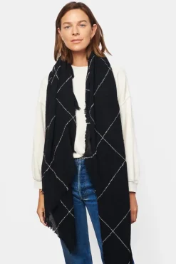 Chan Luu Scarves^Black Windowpane Cashmere Scarf